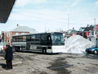 Autobus Drummondville - Bourgeois Tours 03055 (ex-Golden Arrow 247)