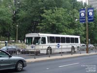 Coach Canada - Autobus Connaisseur 4402 - 1997 Orion 05.501 (Ex-Coach USA/Red & Tan) (Gray Line Montreal)