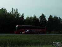 Coach Canada - Trentway-Wagar 88022 - 2010 MCI J4500 (Safeway Tours)