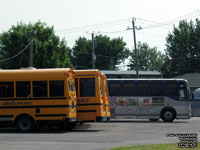 Dufresne 329 - 1996 Prevost LeMirage XL-45 (ex-Orleans Express 4655)