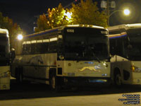 Greyhound Canada 1068 (1999 MCI 102DL3)