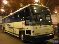 Greyhound Canada 1133 (2000 MCI 102DL3)