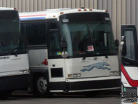 Greyhound Canada 1305 (2006 MCI D4505)