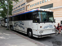 Greyhound Canada 8004 (1998 MC-12) - ex-GLI 3004