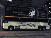 Greyhound Canada 8013 (1998 MC-12) - ex-GLI 3016