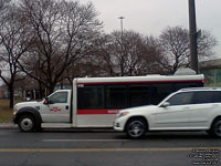 Toronto Transit Commission Wheel-Trans - TTC W122 - 2009-2010 Ford/Dallas Smith/StarTrans F-450/The Friendly Bus