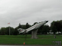 CF-101 Voodoo Fighter 101015