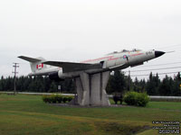 USAF 57-398 - McDonnell F-101B-95-MC Voodoo  Royal Canadian Air Force 101051 en 1970/71. Expos  Thetford-Mines, Qubec, Canada avec le numro de srie RCAF 101051.