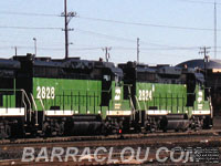 BN 2828 - GP39M (ex-BN 2219, nee CB&Q 942) & BNSF 2824 - GP39M (ex-BN 2251, nee CB&Q 974)