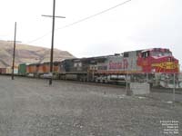 BNSF 647 - C44-9W (nee ATSF 647)