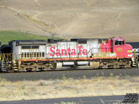 BNSF 670 - C44-9W (nee ATSF 670)