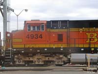 BNSF 4934 - C44-9W