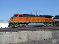 BNSF 5225 - C44-9W