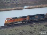 CSXT 4815 - SD70MAC (with BNSF 5237)