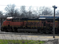 BNSF 5748 - ES44AC