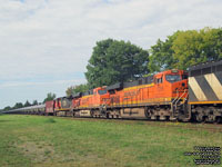 BNSF 7295 - ES44DC and BNSF 5837 - ES44AC