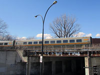 VIA 3300 (3300-serie LRC coach: 72 seats)