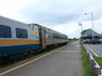 Via Rail 4112 (4100-serie Stainless steel coach: 74 seats) (ex-AMTK 3852, nee SOU 952)