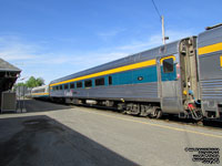 Via Rail 4114 (4100-serie Stainless steel coach: 74 seats) (ex-AMTK 3854, nee SOU 954)