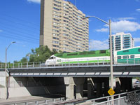 GO Transit 665 - MPI MP40PH-3C