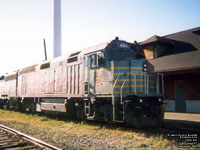 CDAC 461 - F40PHRm  (Ex-Amtrak F40PH 266) (Owned by Rail World and it was stored on the MMA at Derby,ME)