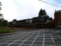 NS PRR 8427 - D8-40CW / C40-8W (nee CR 6243)