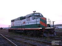 Quebec Central GG3 - GP11 (ex-IC 8732; exx-ICG 8732; exxx-MBTA GP9 7543; nee NH 1213)