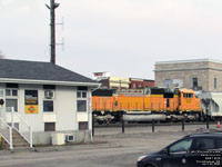 QGRY 4018 - SD70MAC (ex-BNSF 8916)