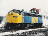 Via Rail 6305 - FP9A