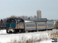 Via Rail 6401 (F40PH-2) - Rebuilt