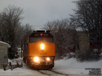 Via Rail 6411 (F40PH-2) - Operation Lifesaver