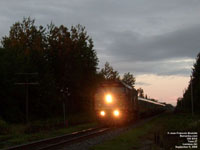 Via Rail 6414 (F40PH-2) - Loto-Qubec - La poule aux oeufs d'or (Golden hen)