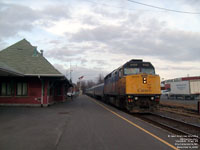 Via Rail 6432 (F40PH-2)