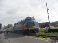 Via Rail 6439 (F40PH-2) - Rebuilt