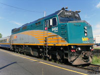 Via Rail 6454 (F40PH-2) - Rebuilt