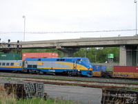 Via Rail 901 (P42DC / Genesis)