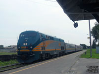 Via Rail 903 (P42DC / Genesis)