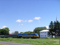 Via Rail 906 (P42DC / Genesis)