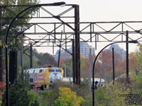 Via Rail 907 (P42DC / Genesis)