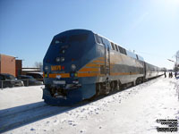 Via Rail 909 (P42DC / Genesis)