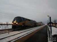 Via Rail 910 (P42DC / Genesis)