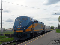 Via Rail 914 (P42DC / Genesis)