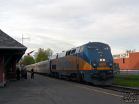 Via Rail 914 (P42DC / Genesis)