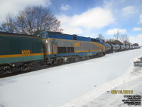 Via Rail 914 (P42DC / Genesis)