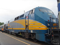 Via Rail 914 (P42DC / Genesis)