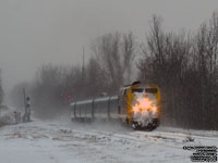 Via Rail 916 (P42DC / Genesis) - Love The Way