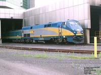 Via Rail 916 (P42DC / Genesis) - Stays over Quebec Gare du palais