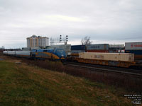 Via Rail 918 (P42DC / Genesis)