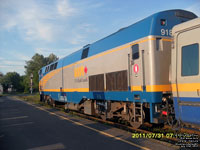 Via Rail 918 (P42DC / Genesis)