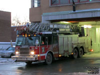 443 - (337-09212) - 2009 E-One Cyclone II HP100 ladder - Station/Caserne 43 (Rue Fleury Est)